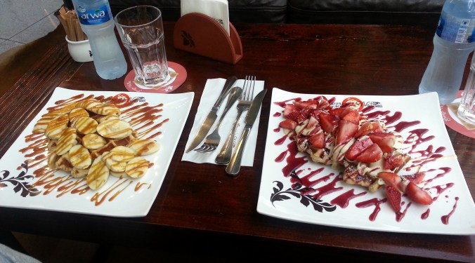 We both waffled on what to order, but in the end I got the Strawberries and White Chocolate, while Meka got the Granny's Favorite: Bananas and Caramel.